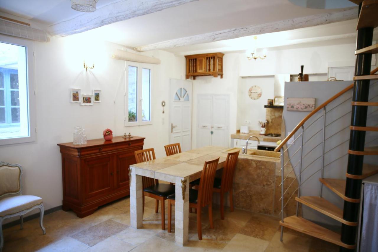 Le Bastidon De Louis, L'Isle Sur La Sorgue Vila Exterior foto